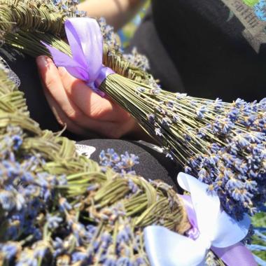 Вінок з квітів лаванди, купити Київ Україна. Інтернет магазин Me Love Lavander